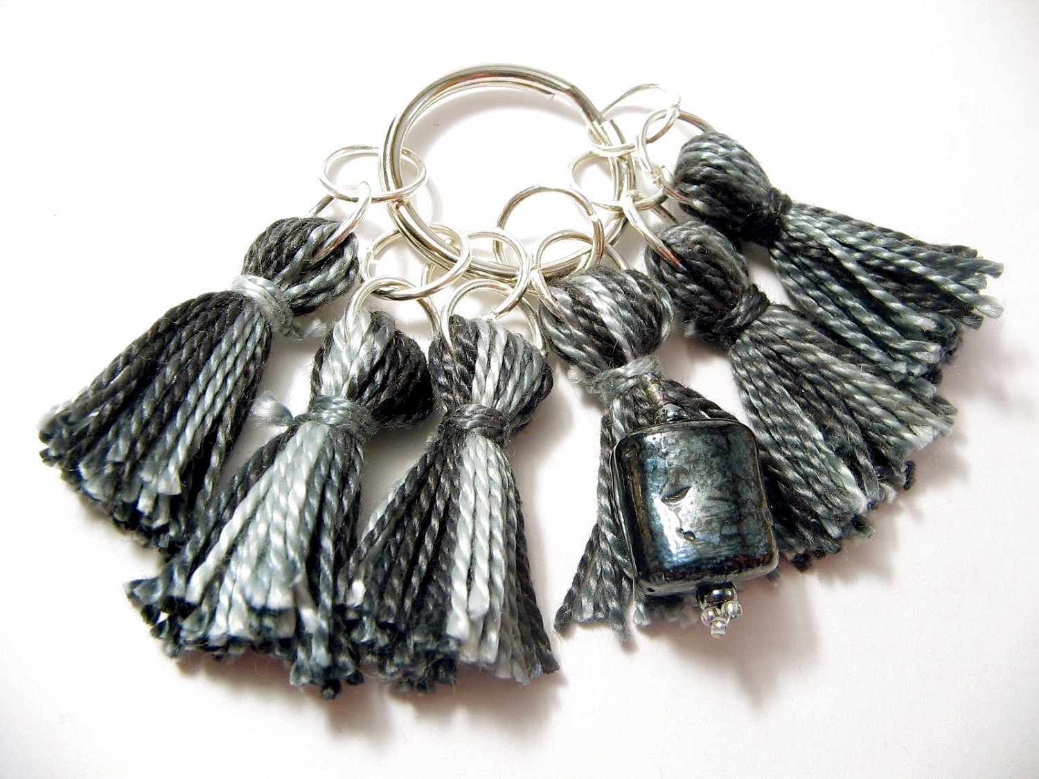 Stitch Markers Variegated Dark Gray Tassels Set with Beaded Row Marker