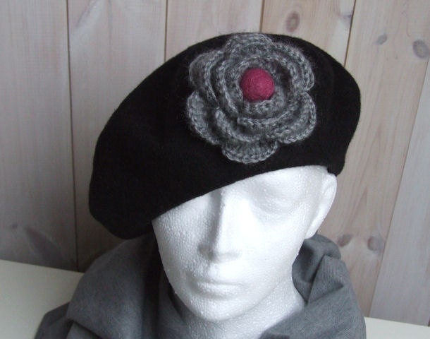 Wool BERET HAT black with crocheted flower, wool beret, french beret hat, wool beret, stylish hat