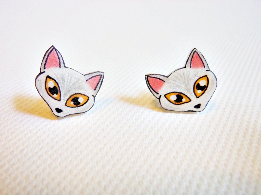Arctic fox stud earrings