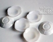White Flower Mini Plate Embellishment - 12 pieces