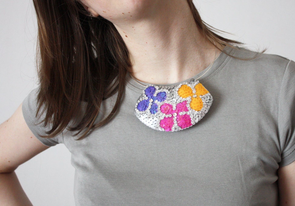 Statement Necklace Flowers Silver Sequins felt