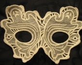 White Ghostly Lace Mask