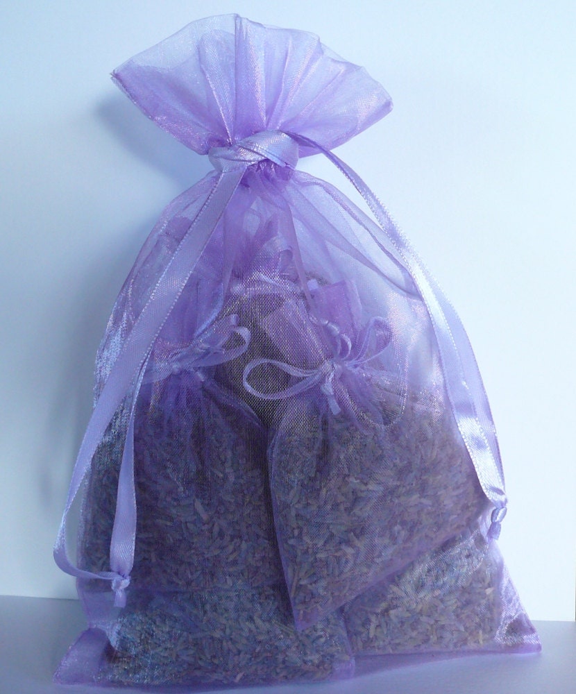 Organic Lavender - 5 plump little sachets bagged in a matching organza pouch - instant gift idea