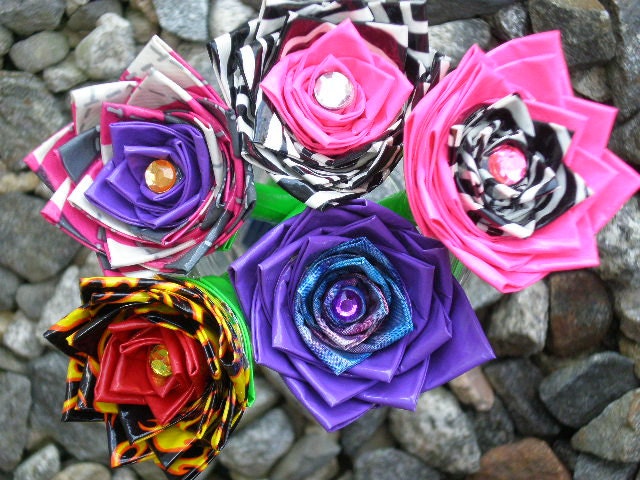 Set of 5 Duct Tape Flower Pens with Metal Bucket