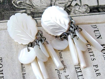 Vintage Mother of Pearl Shell Dangle Earrings