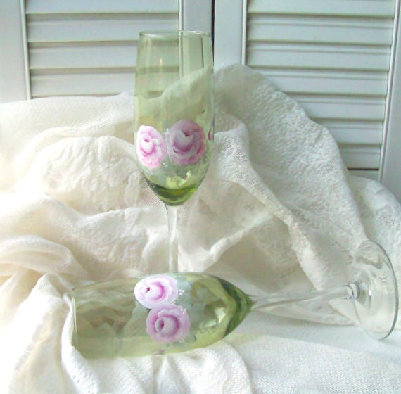 Champagne Glasses Flutes Light Green Glasses Hand Painted Roses, Bridal Toasting Glasses Pink Roses Christmas Wedding New Years Eve Toast