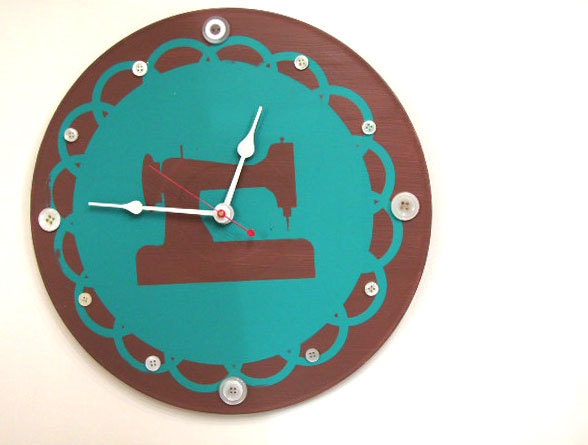 Antique Sewing Machine Clock  olyteam
