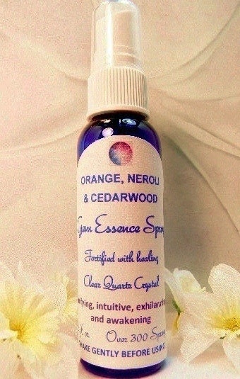SPARKLE YOU UP Mist- Orange, Neroli, Cedarwood Spray-infused with Clear Quartz Gem Essence-Powerful Color Therapy- Chakra Balancing