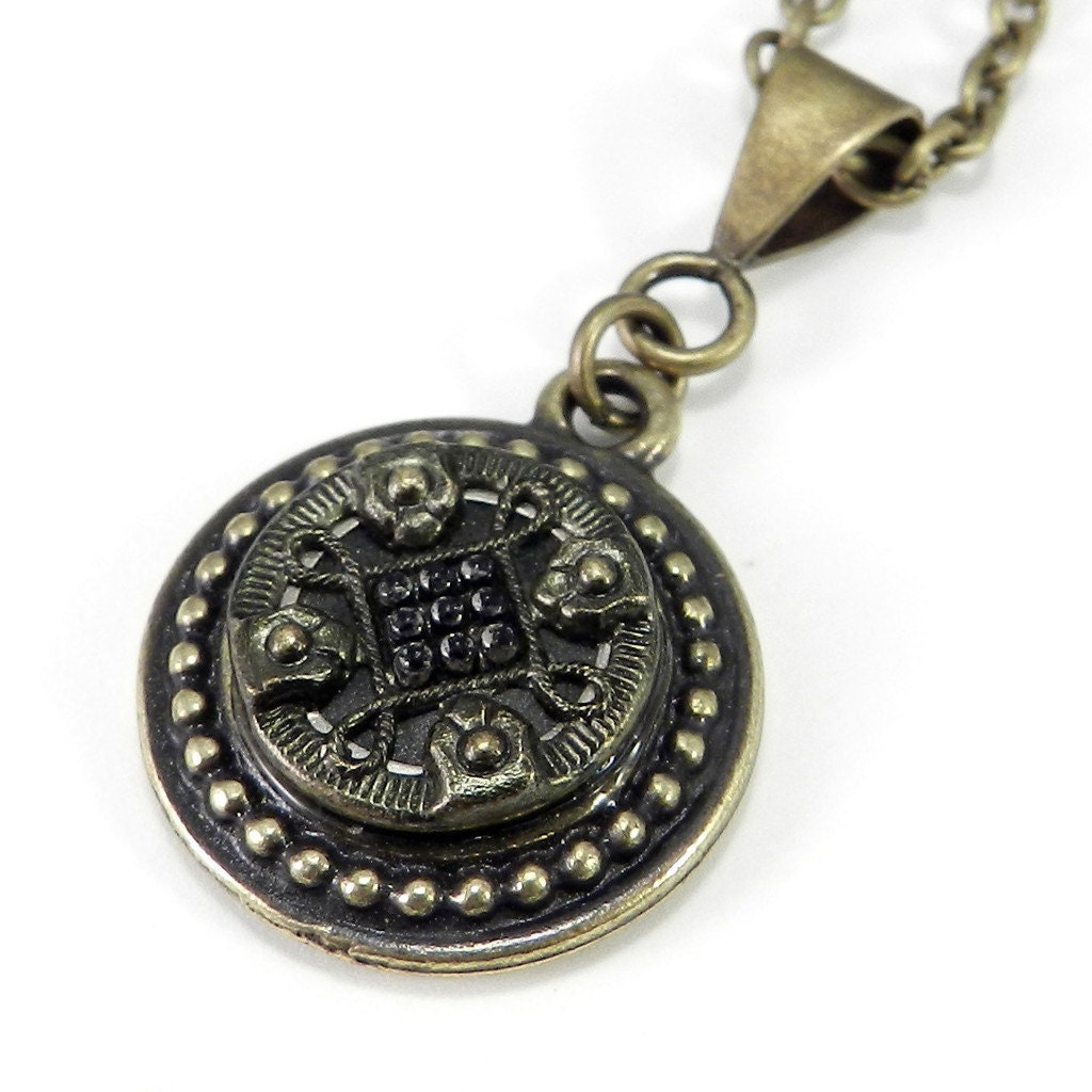 Petite Antique Button Necklace in Metallic Forest Green - Bohemian Vintage Bridesmaid Gift