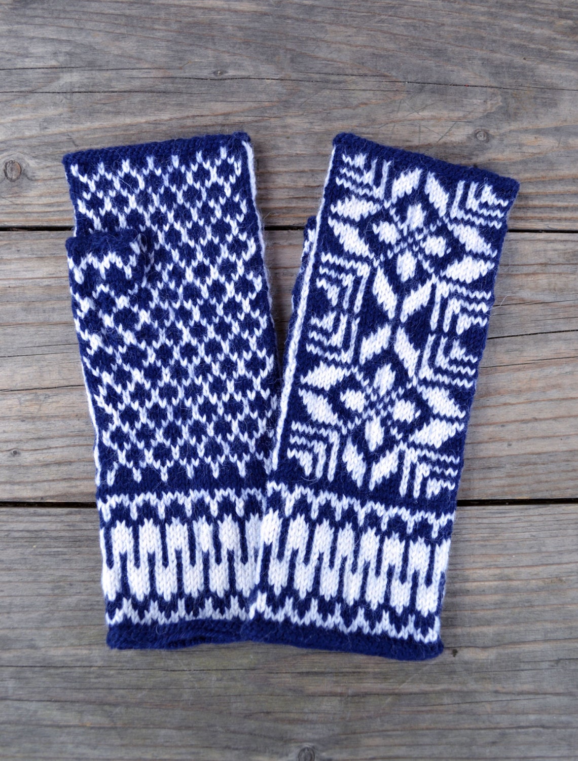 Navy Blue Knit Fingerless Gloves-Blue and White  Wool Gloves-Gloves with Stars-Scandinavian -Fall Fashion nO 50.