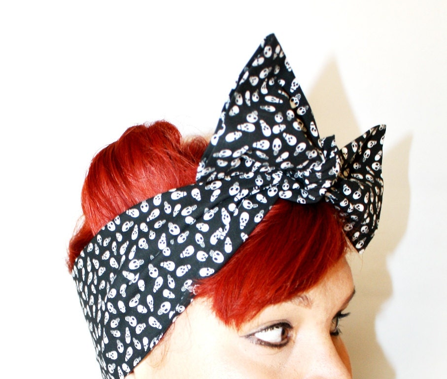 Bow hair tie, Vintage Inspired Head Scarf, Tiny Skulls, black and white, Rockabilly, psychobilly