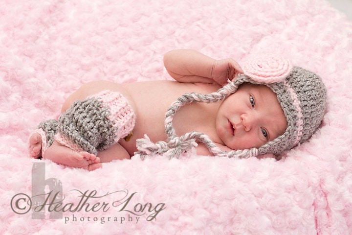 Baby Legwarmers and Earflap Hat in Light Grey and Soft Pink