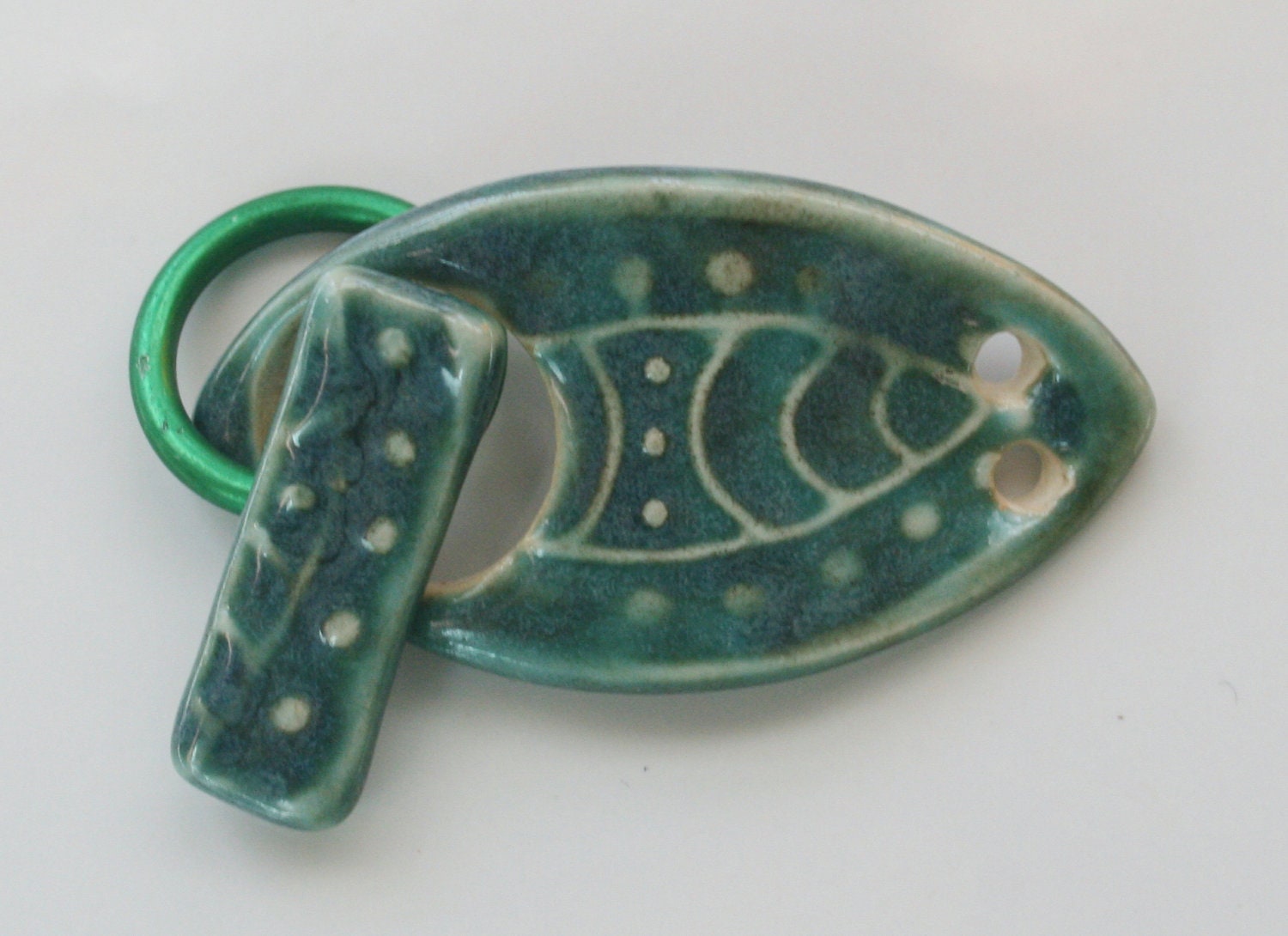 Handmade Artisan Ceramic Curved Bracelet  Leaf Toggle Clasp Pendant  3103112