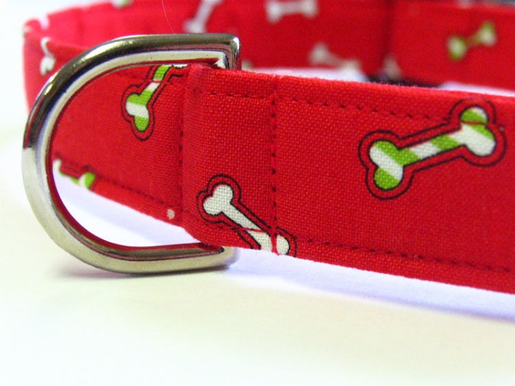Christmas Dog Bones Collar on red