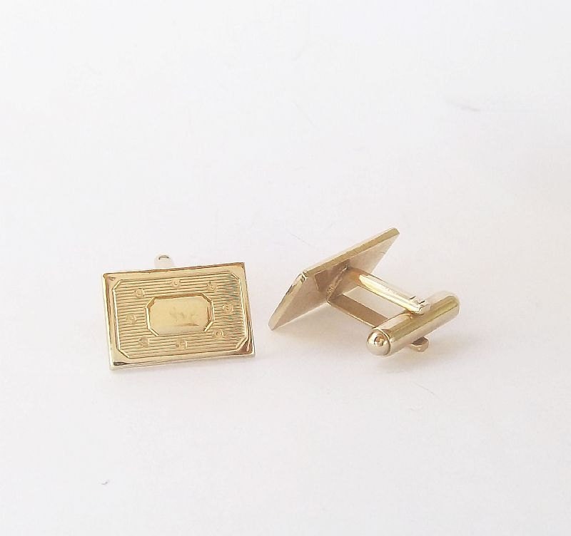 VINTAGE classic and simple gold tone cuff links