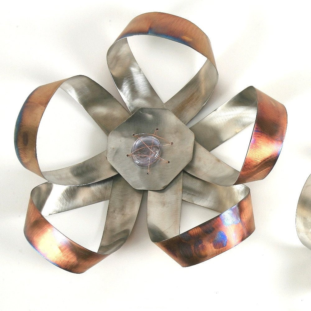 Stainless Steel Large Daisy -Eco friendly decorations for your home ro garden