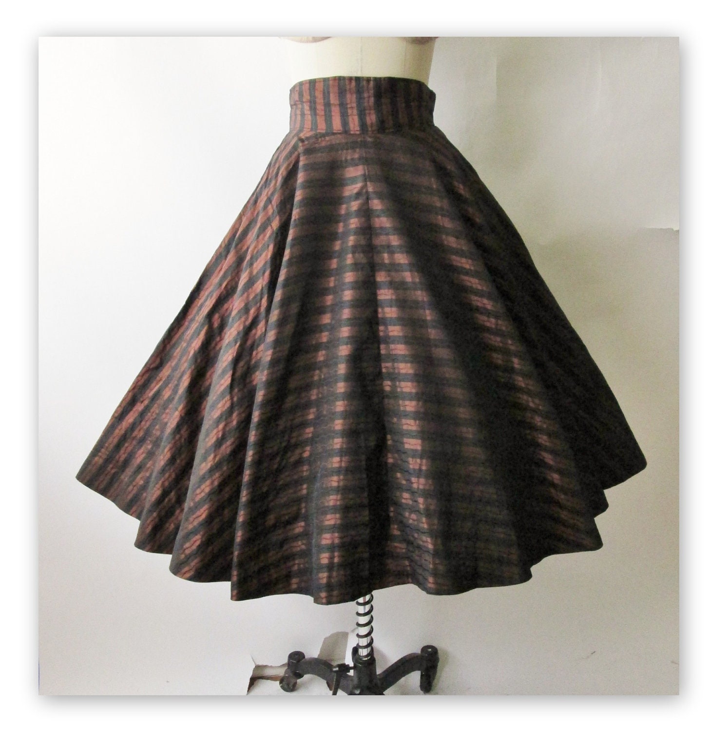 50's Taffeta Skirt //  Vintage 1950's Bronze Striped Taffeta Full Circle Skirt S - TheVintageStudio