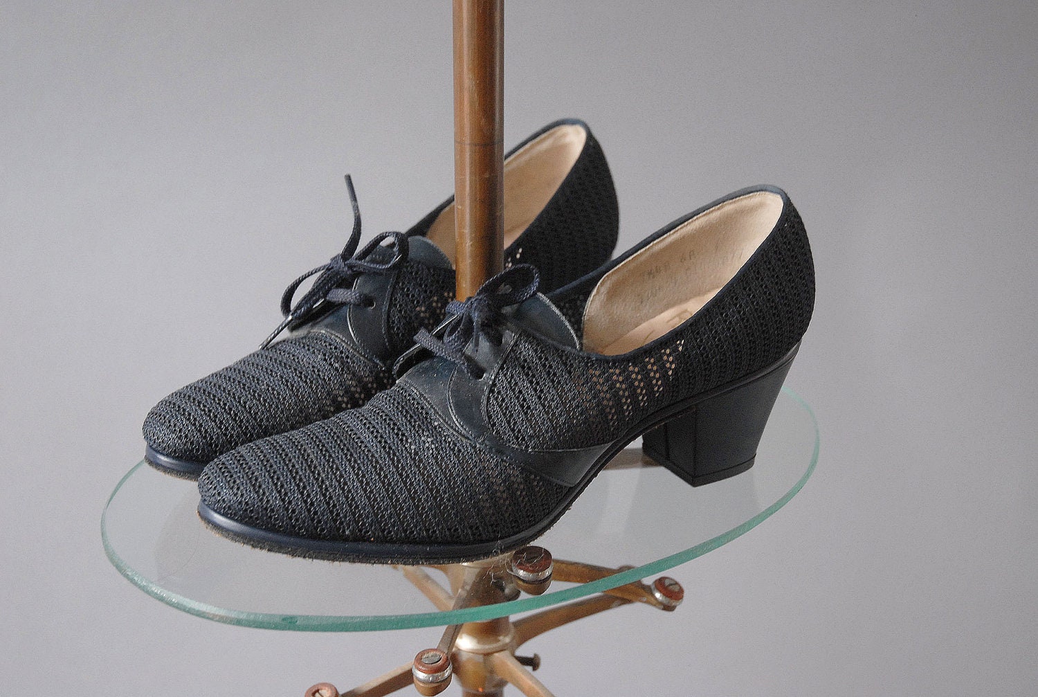 1930s Oxfords / Navy Mesh Shoes / Size 5 6N