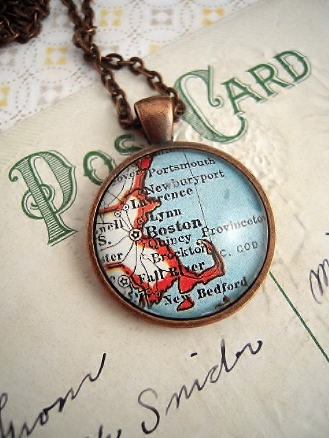 Vintage BOSTON Massachusetts Glass Map Pendant Necklace