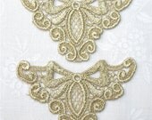 Pair Venice Lace Applique Medallion Bow with Frills 2 CUTE Motifs Venise