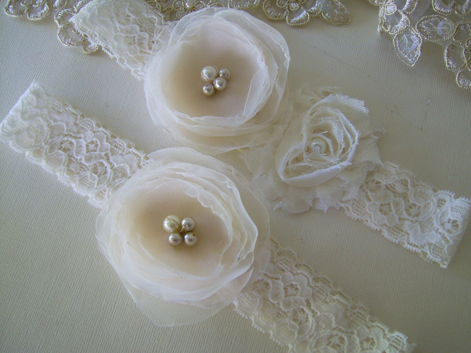 Champagne and ivory stretch lace garter set. Bridal wedding garters orgnaza and chiffon