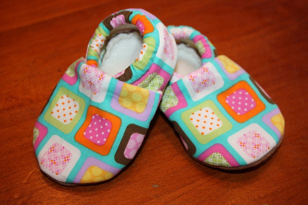 6-12 Month Color Block Baby Booties