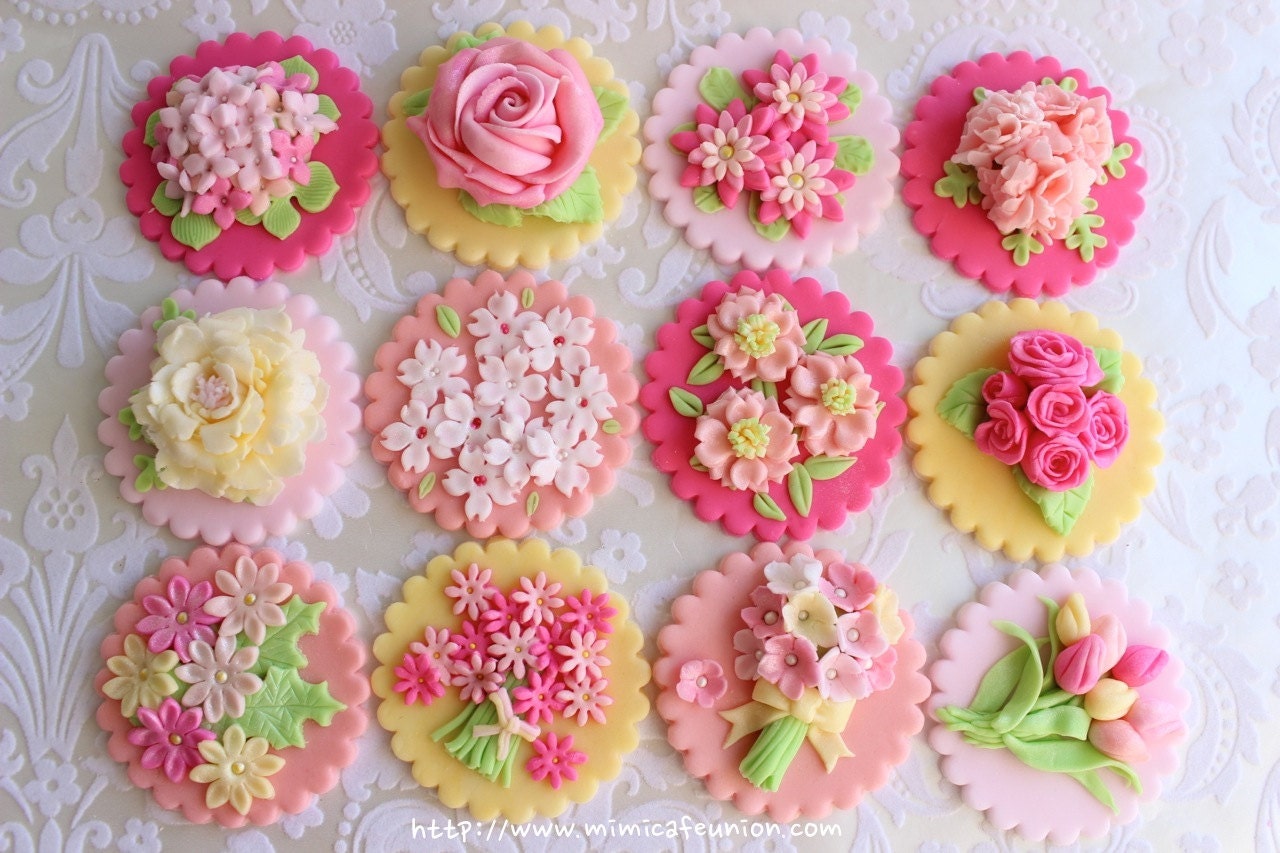 Flower Fondant Cupcake Toppers (12 Flowers, 1 Message plate)