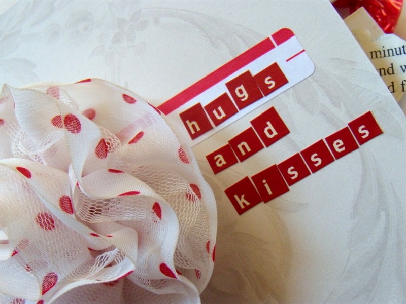 6x6 MinI alBUm - HuGs aNd KiSSes - MiLLe BiSouS -- FREE ImaGinScE SnaG 'EM staMp wiTh evERy puRChaSE