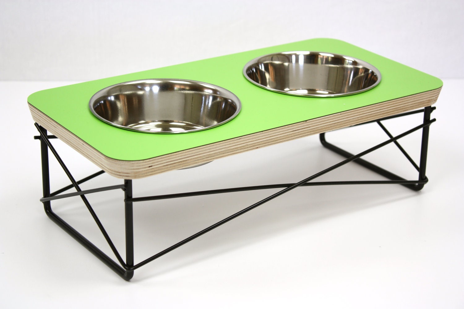Modern Elevated Pet Feeder - Apple Green