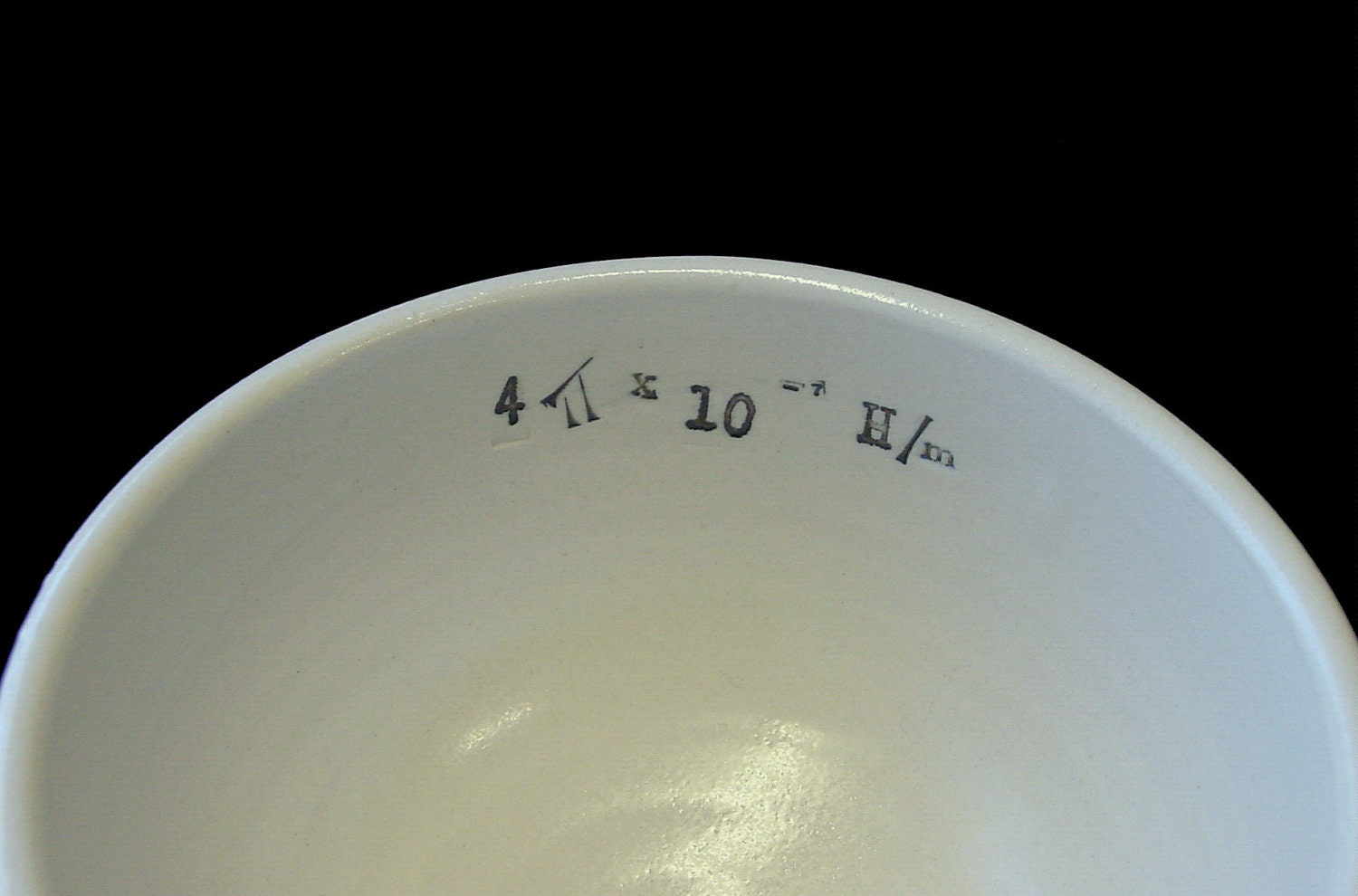 Permeability of Vacuum Porcelain Bowl