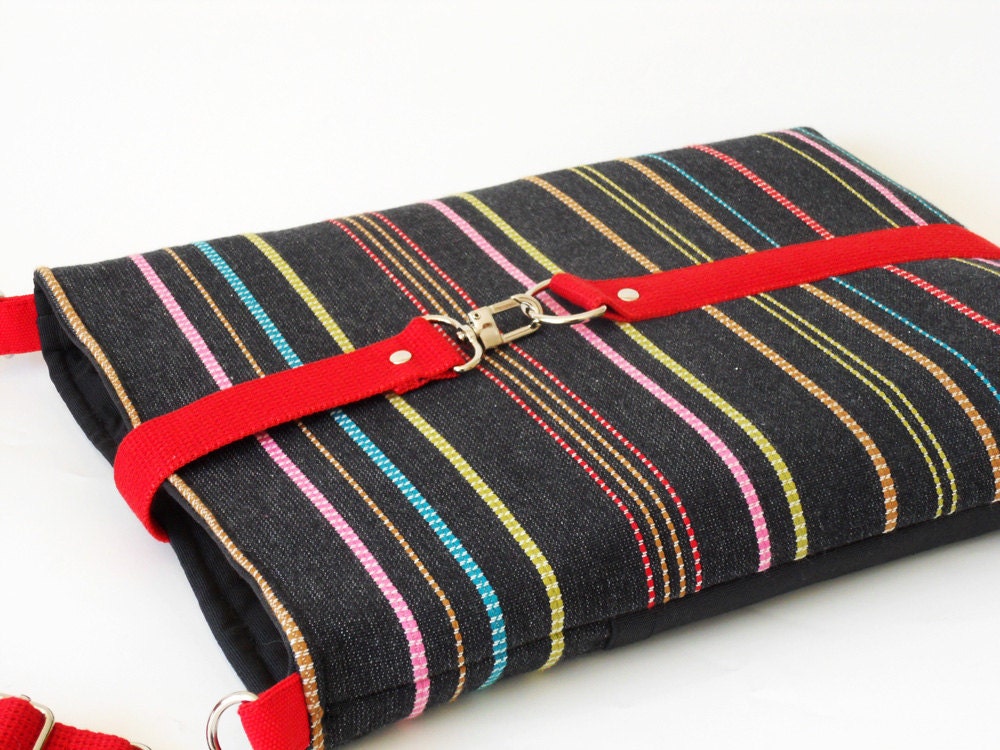 13 inch  MacBook or Laptop sleeve / Laptop bag,  with attachable strap - Multi Color Yarn Stitches,  Strap Closure, Design by BagyBags