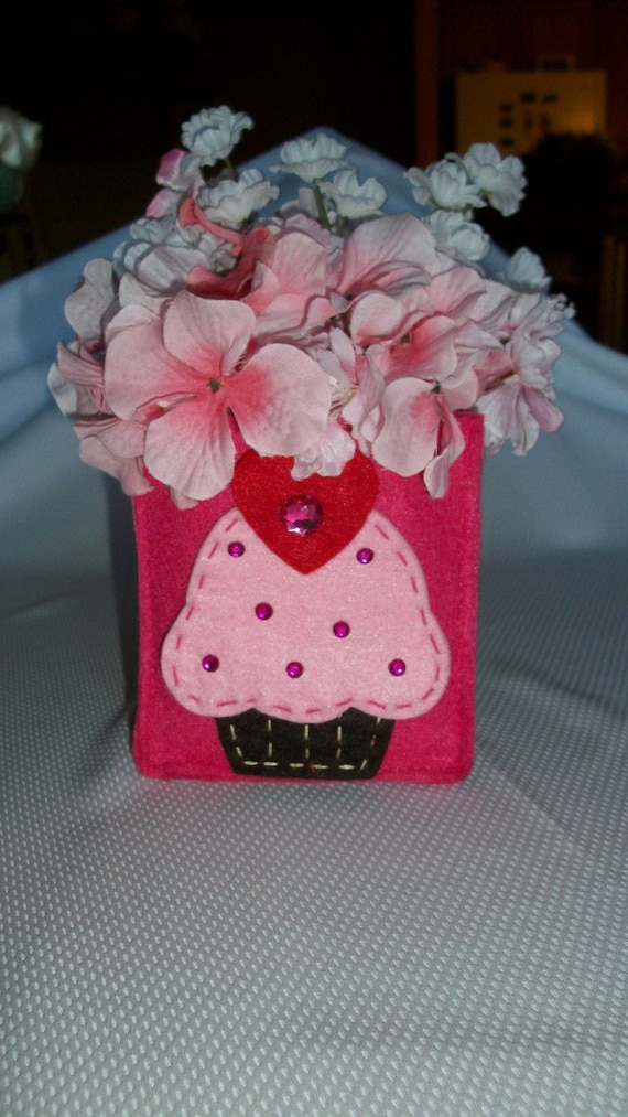 Felt Bag Floral with Cupcake Accent Il_570xn