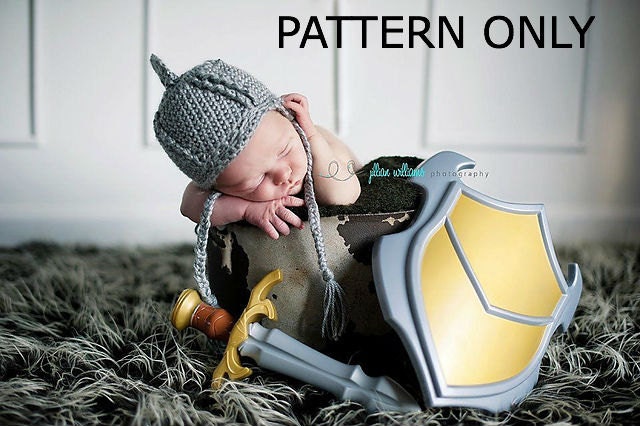 CROCHET PATTERN- brave little knight