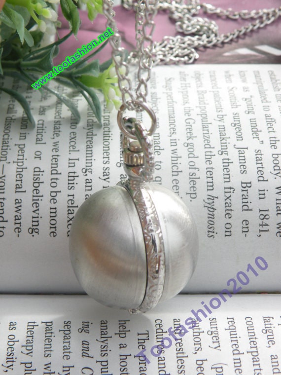 Retro silver can open Irma Ball pocket watch necklace pendant jewelry vintage style