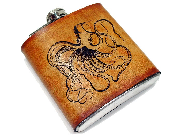 6oz Stainless Steel Flask with Custom Leather Sleeve - Tan