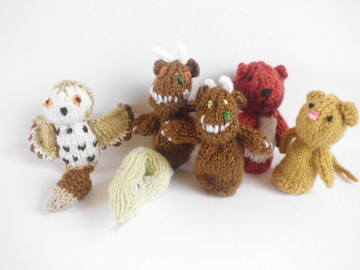 PDF Knitting pattern Gruffalo Finger puppets  for charity