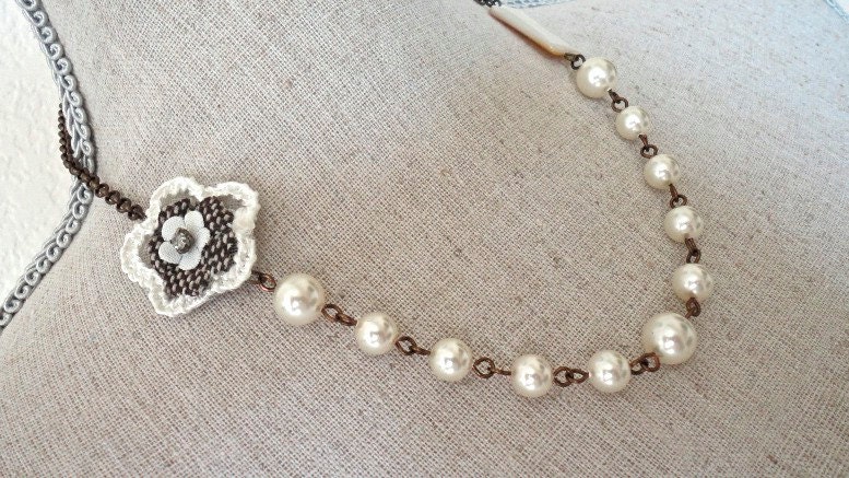 Cream Swarovski Pearls Rosette Shell Brass Necklace