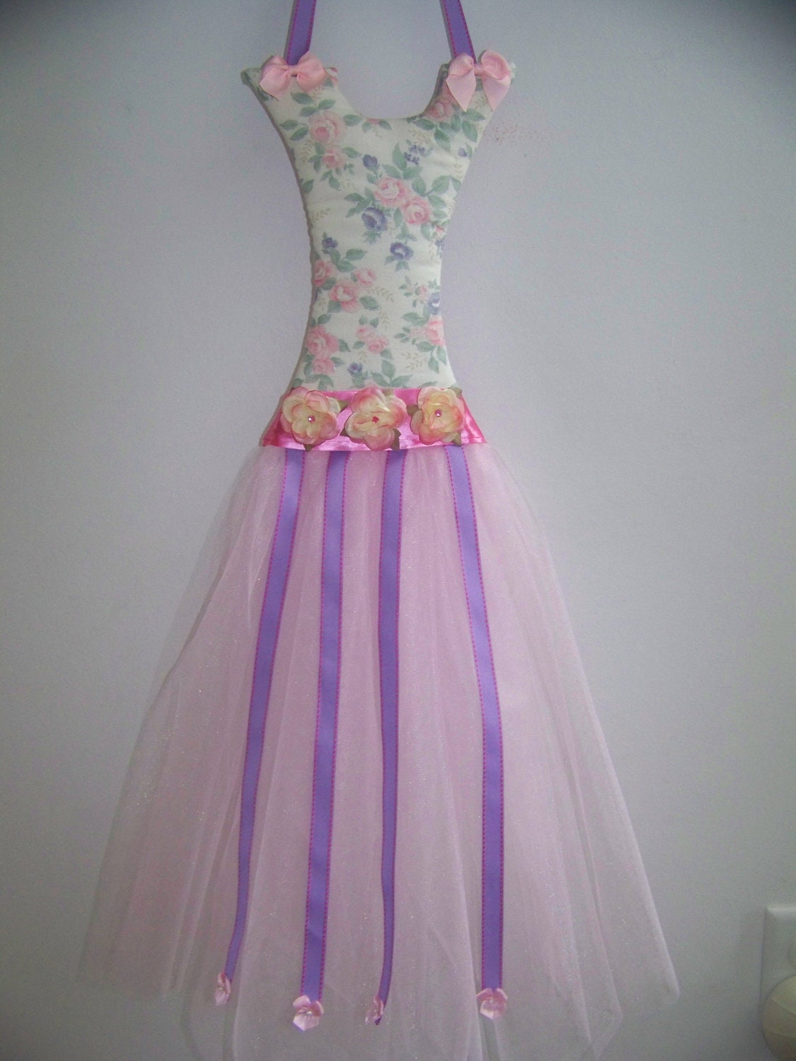 Tutu Bow Holder, Vintage/ Shabby Chic Look, Other Colors on Request