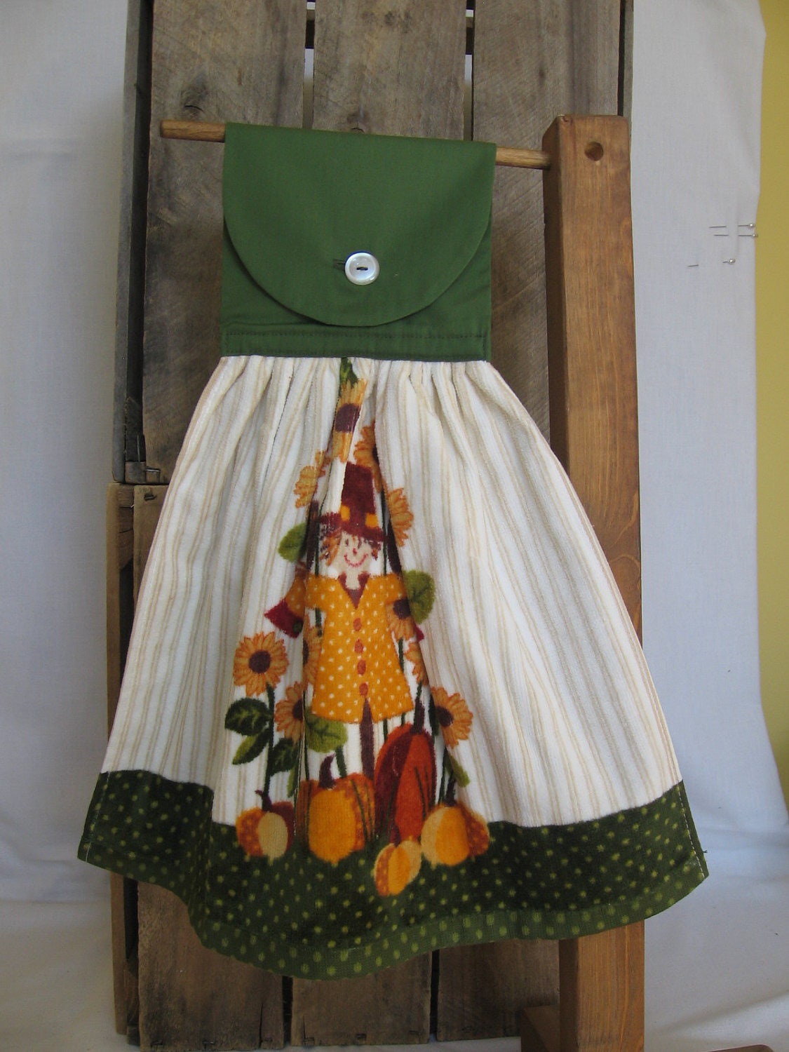 Scarecrow Kitchen Tea Towel U-Pick Top Color Hanging Kitchen Towel with Sunflowers and Scarecrow