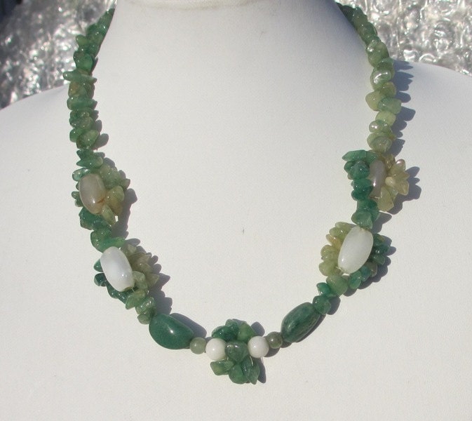 Green and white mixed gemstone necklace, chalcedony, aventurine, jade