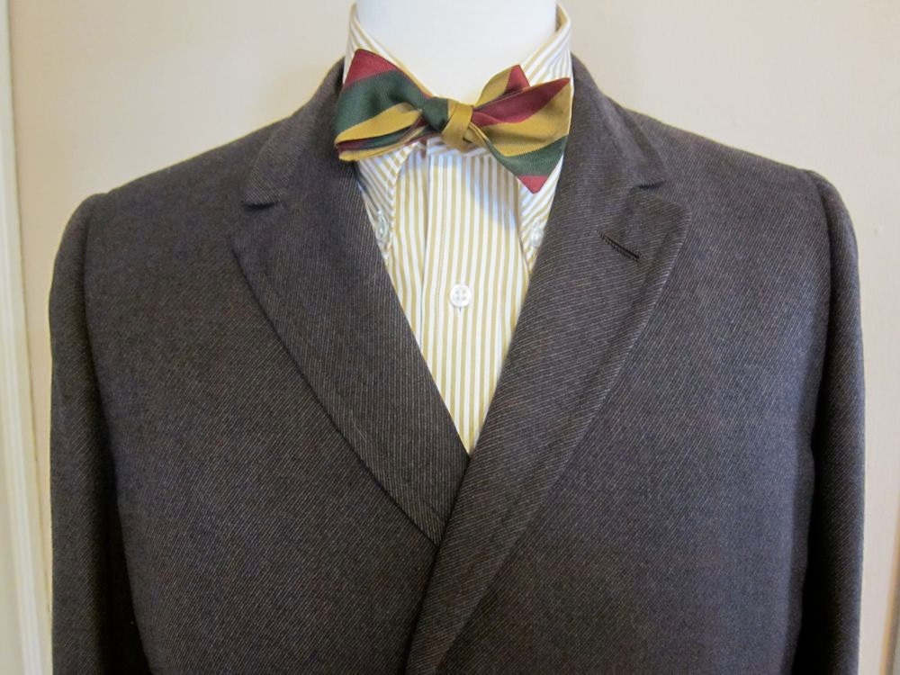 1960s Brown Wool Twill Windowpane Topcoat 40R British Fabric by Hickey Freeman