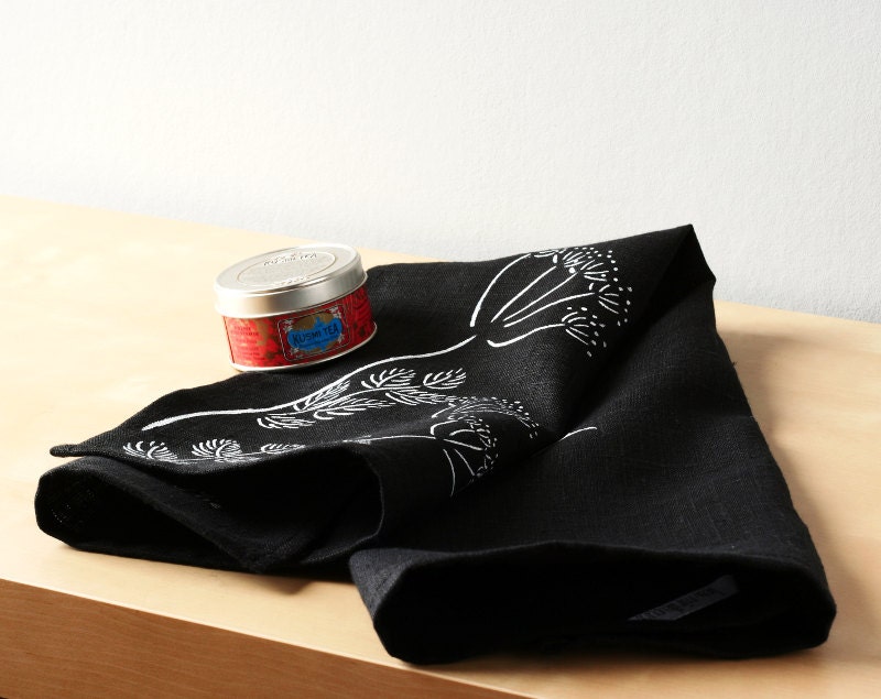 Fennel flower Dishcloth - Black linen tea towel with umbel flowers - Kitchen gift - Made to Order