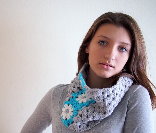 Neckwarmer  - granny lacy grey turquoise blue circle  cowl crochet -  lace loop infinity white flower