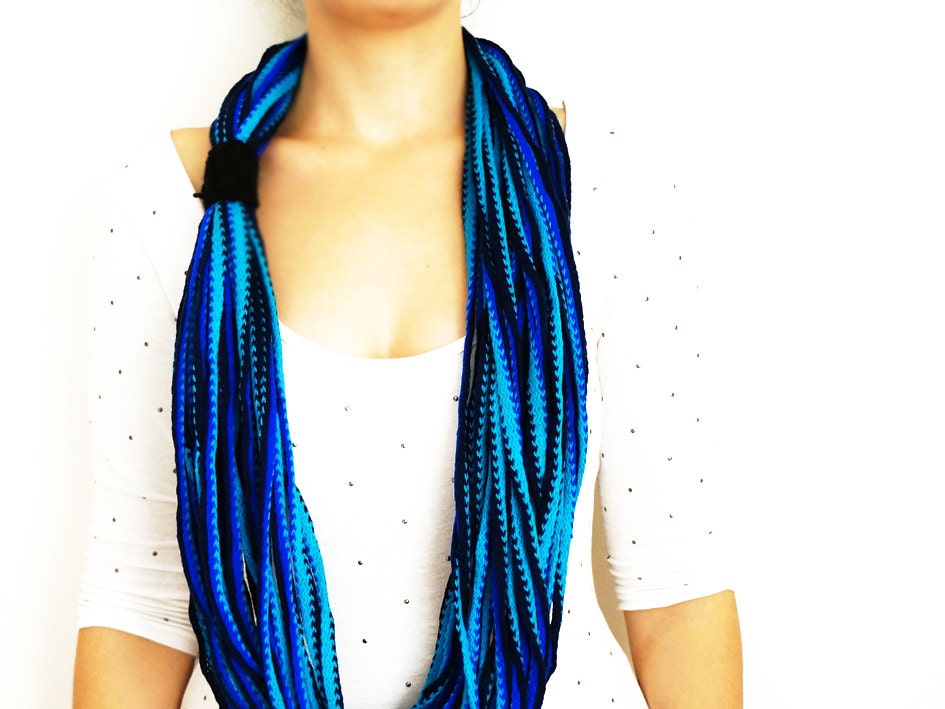 SCARF // Handmade Infinity Eternity Scarf Noodle Scarves Cotton Fashion Neckwarmer Circle Necklace Chunky Cowl Royal Blue