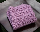 baby mini chunky crochet mini blanket in light pink. newborn photography prop