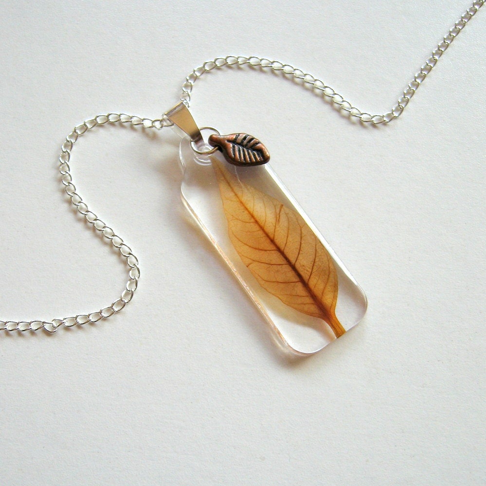 Pale Leaf - Real Leaf Necklace