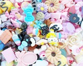 15pcs - Cute Mystery Grab Bag Mix Decoden Cabochons (Various Sizes) MIX10