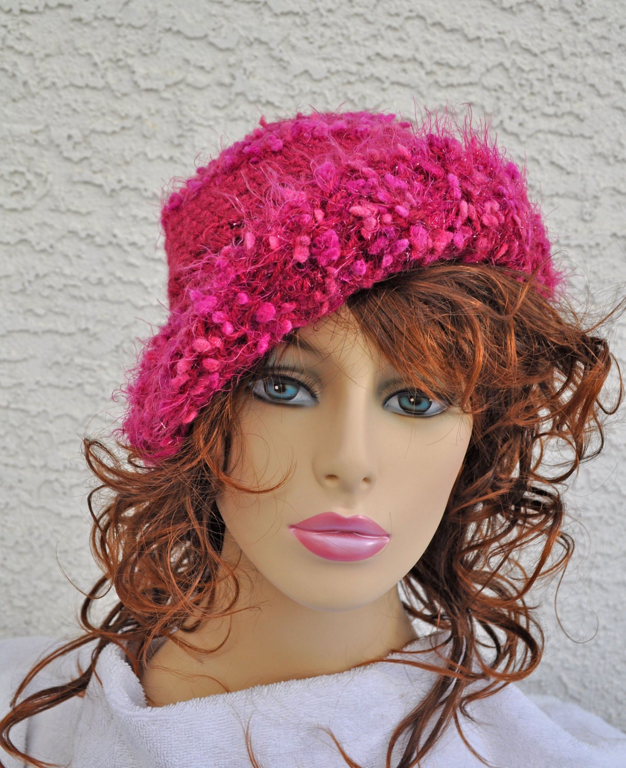 Raspberry Fuchsia Pinks Cloche Winter Hat Womens Teens