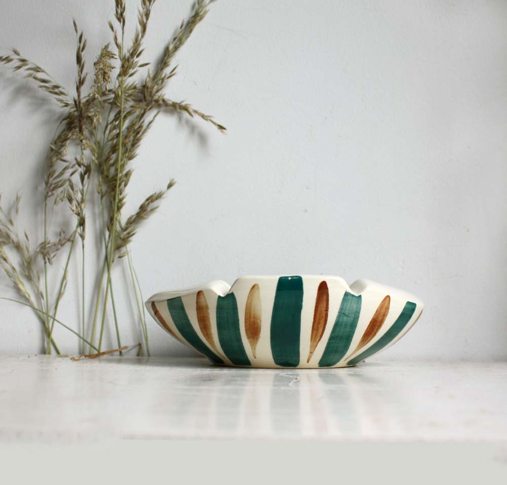 Soviet Vintage Ceramic Ashtray. Chunky Midcentury Home Decor/ Trinket Bowl/ potpourri dish