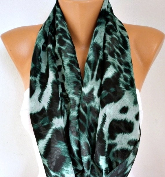 Leopard - Infinity Scarf Shawl Circle Scarf Loop Scarf Gift -fatwoman